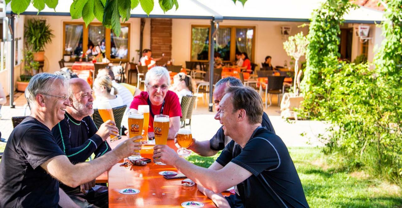 Gasthof Zur Burg Ewattingen Ngoại thất bức ảnh